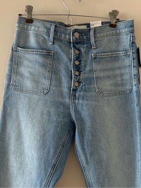 Aritzia Jeans. The Bailey High Rise Crop Flare
